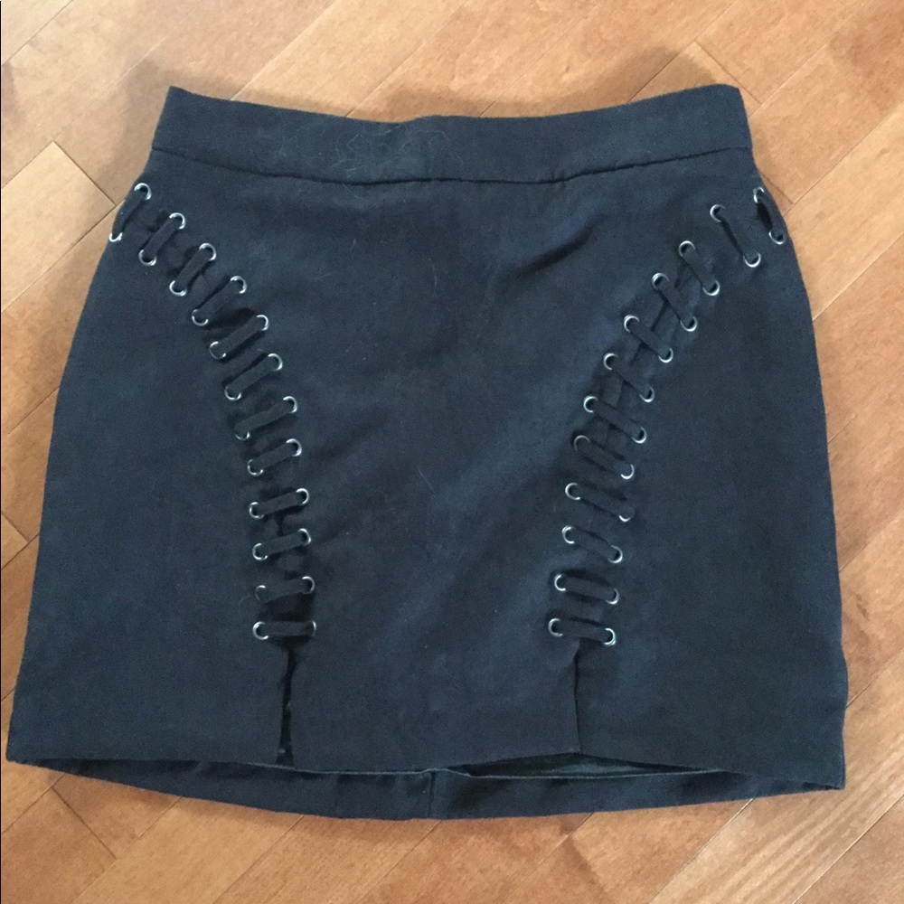 Forever 21 suede black skirt